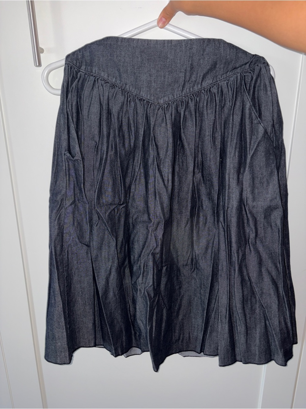Women's Black Denim Pleated Skirt with pockets